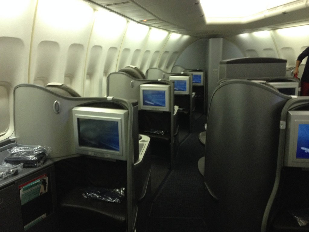 United Airlines Global First Cabin 747 Honolulu - Tokyo