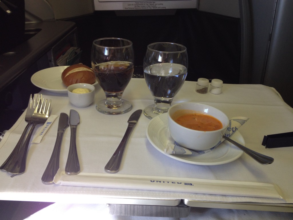 United Airlines Global First Class 747 Onboard Meal Service Tomato Soup