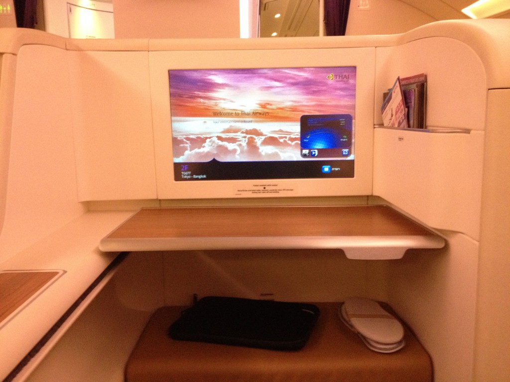 Thai Airways First Class Seat and IFE A380