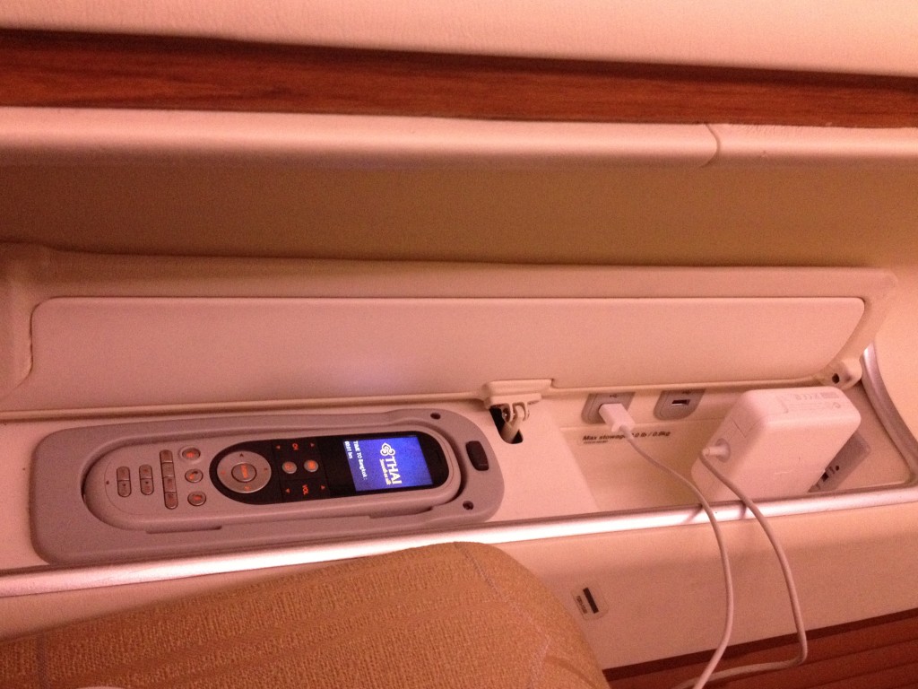 Thai Airways First Class A380 Outlets and USB Port