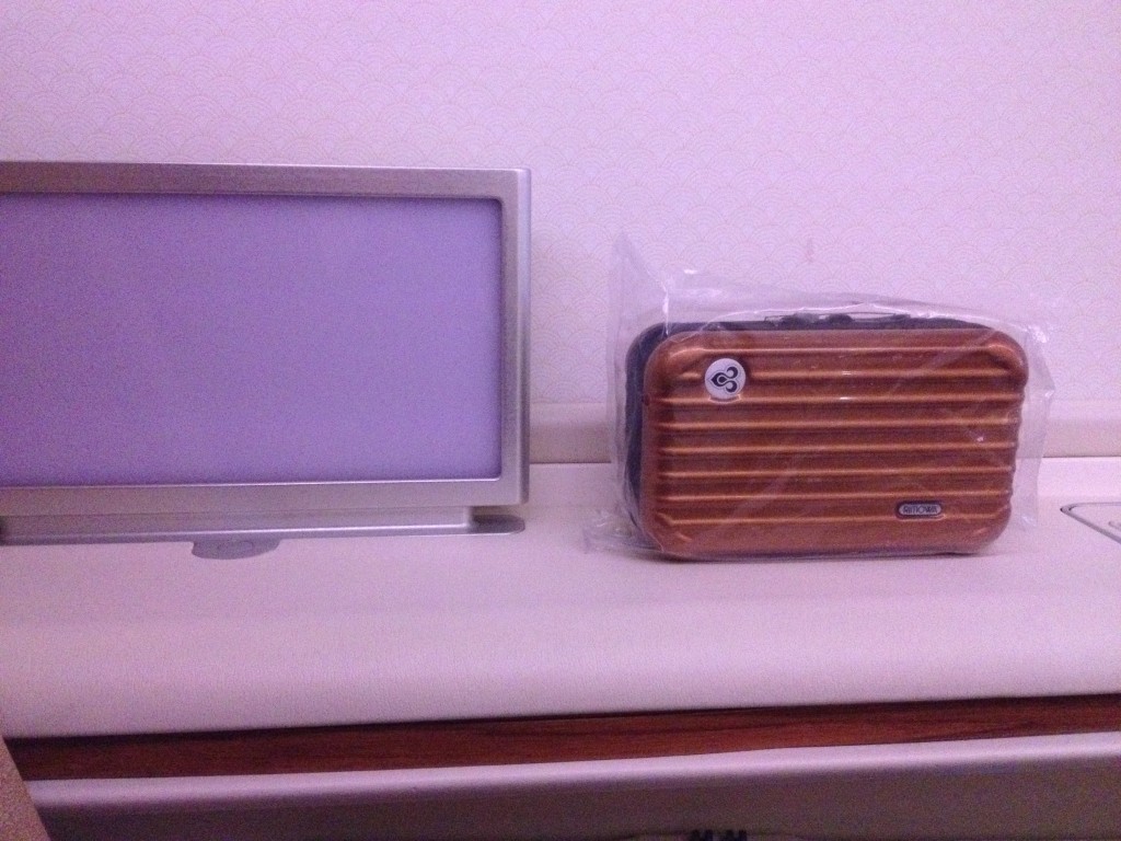 Thai Airways First Class A380 Mood lighting screen and Amenity Kit