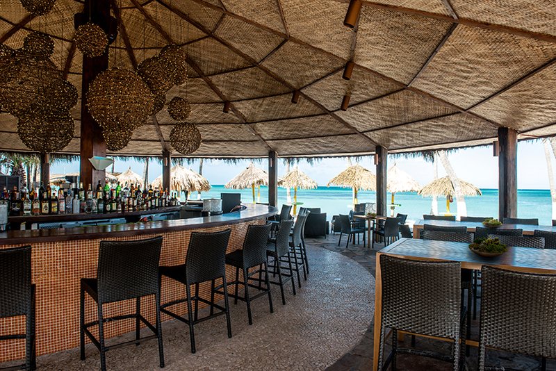 Holiday Inn Aruba Oceanside Bar & Grill