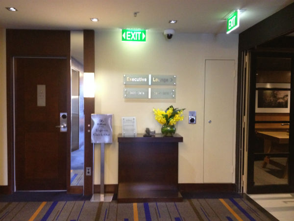 Review Hilton Sydney Executive Club Lounge Entrance