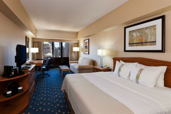 Holiday Inn Chicago-Mart Plaza River North Source: Hotel website