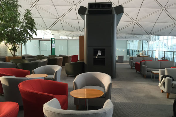 Review: Dragonair business class lounge Hong Kong International Airport