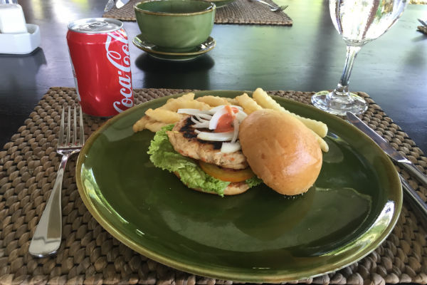 Dry chicken burger for lunch at Villa Bulung Daya