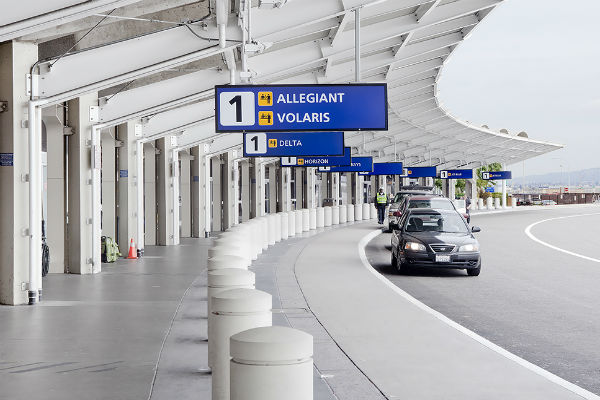 Airports where Lyft pickup is allowed