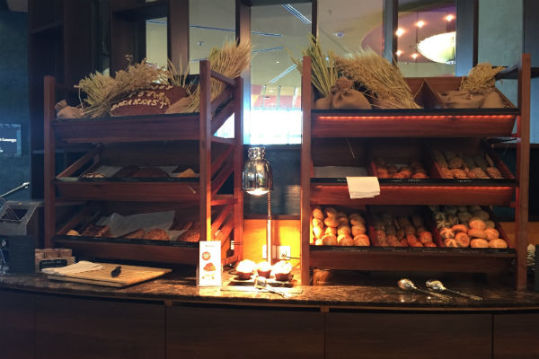Bread selection at the Charles Lindbergh Restaurant Breakfast Buffet