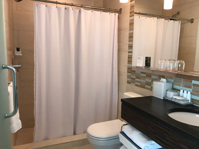 Kimpton Ink48 Hotel Review Bathroom