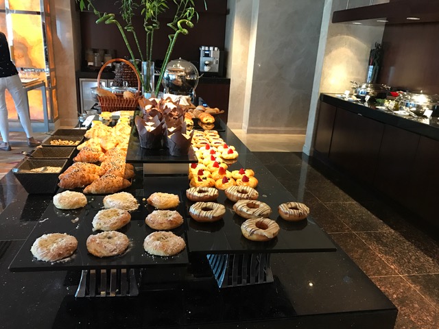 Dubai Hilton Hotel Executive Lounge Breakfast Pastries