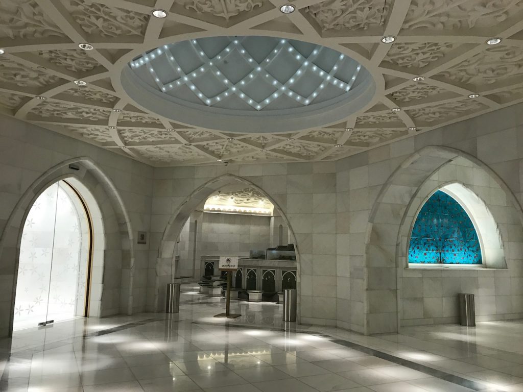 Sheikh Zayed Mosque Bathroom