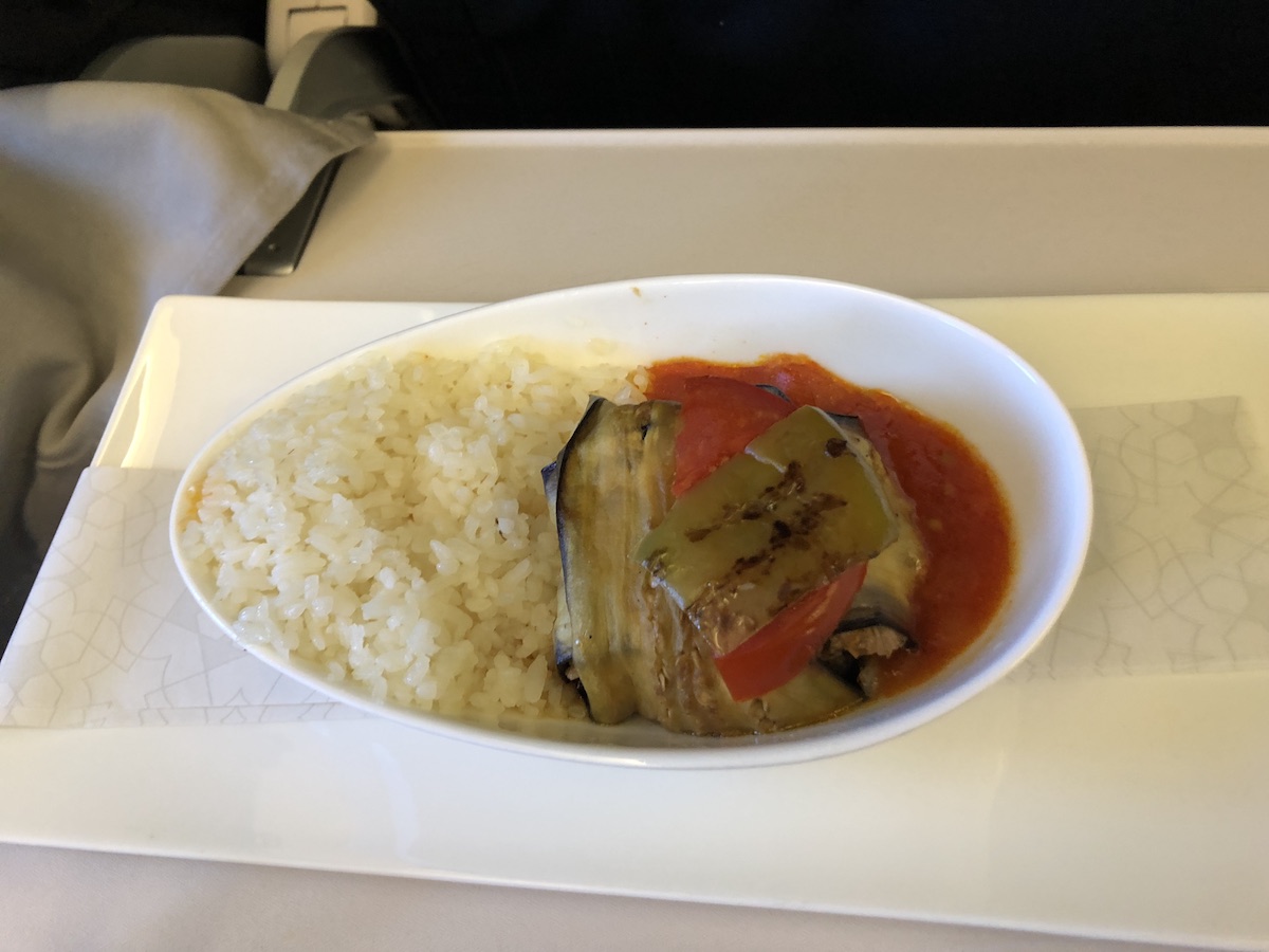 Turkish Airlines Business Class Review meal VIE-IST lamb and rice