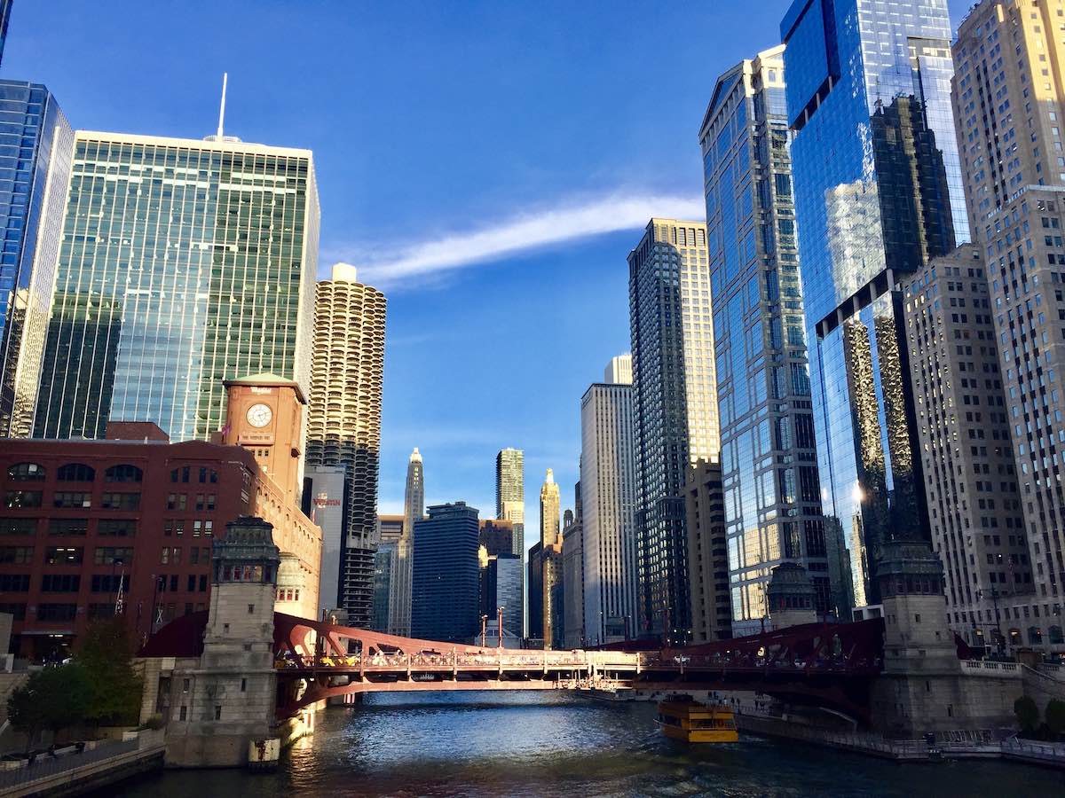 Chicago Illinois downtown river