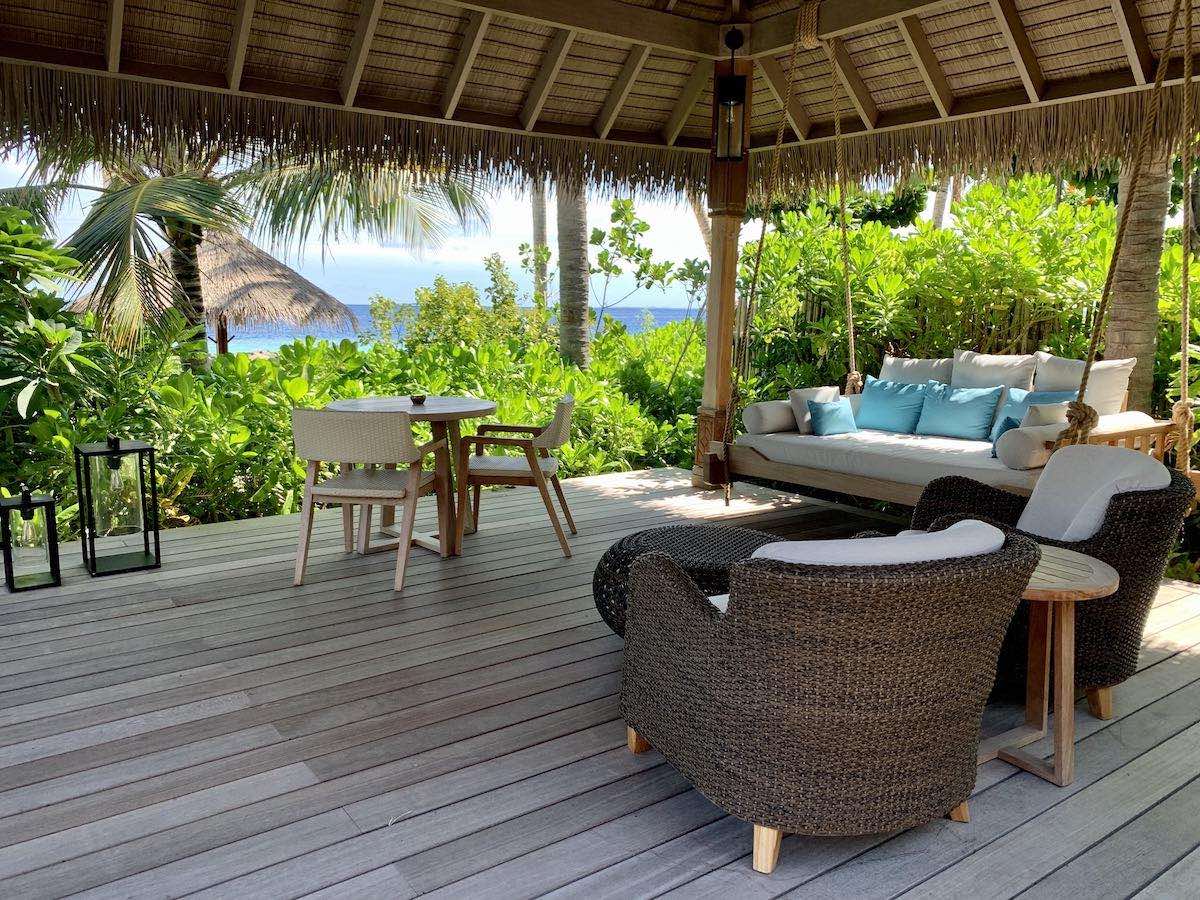 Beach Villa outdoor deck seating